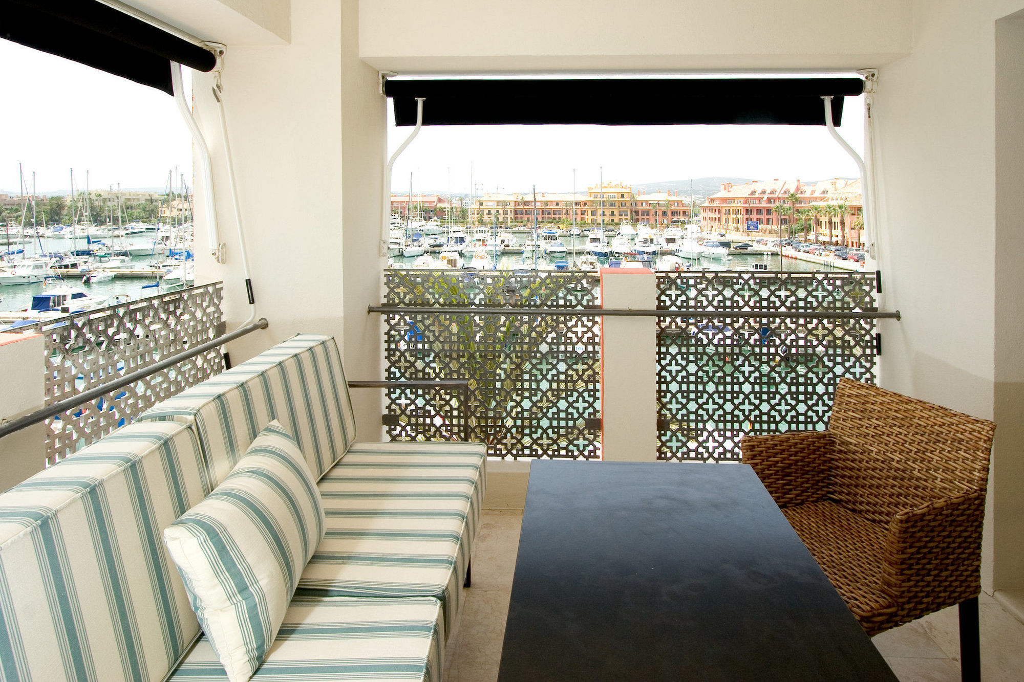 Hotel Mim Sotogrande Club Maritimo Интерьер фото